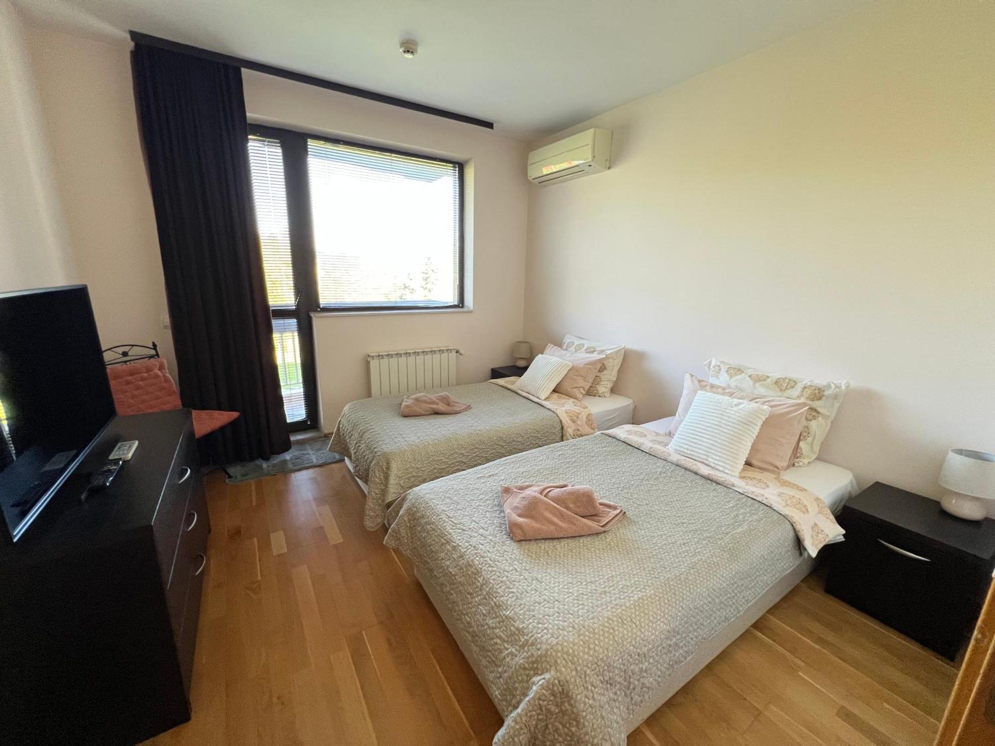 Pravets Lake Panorama Apartments Extérieur photo